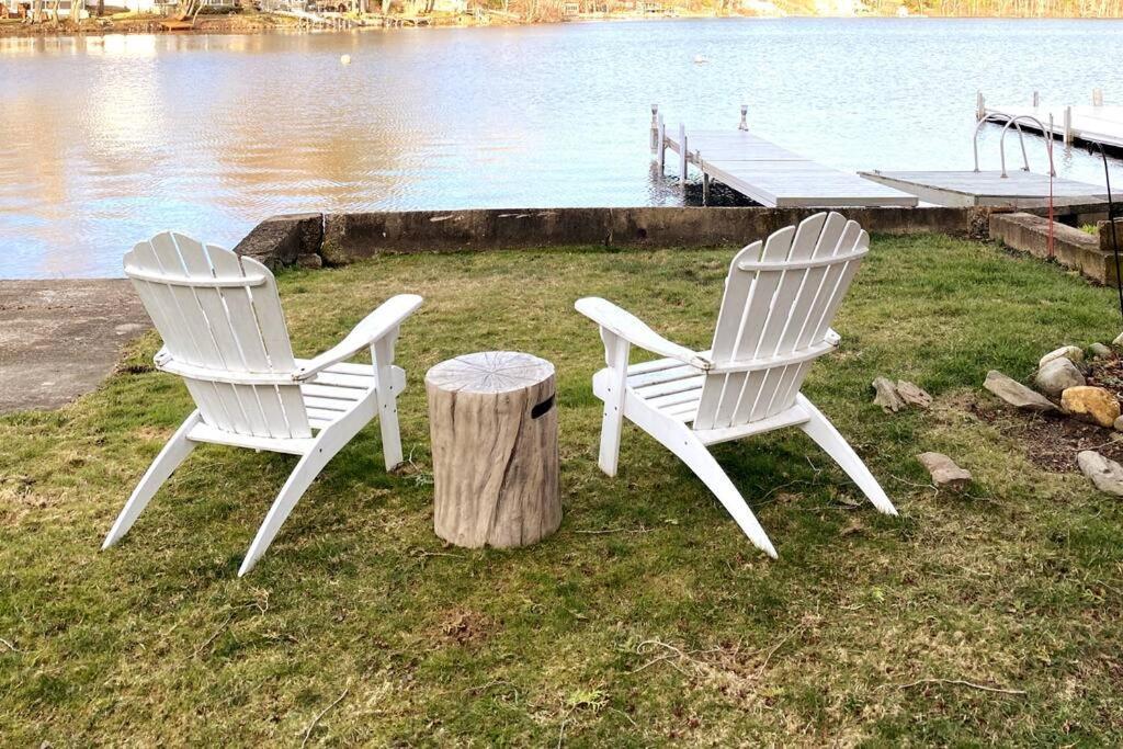 Lake Attitash Waterfront W/ Private Dock Amesbury Dış mekan fotoğraf