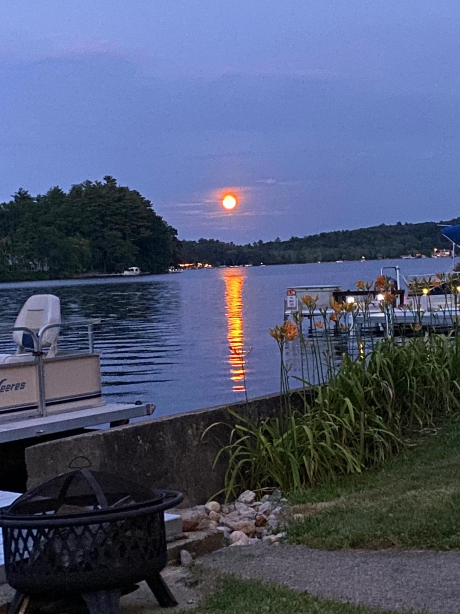 Lake Attitash Waterfront W/ Private Dock Amesbury Dış mekan fotoğraf